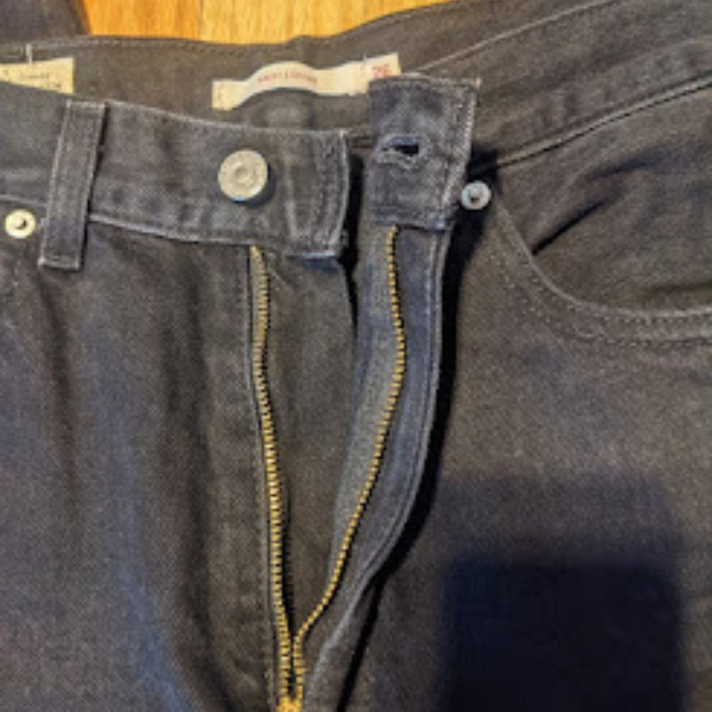 Levi's high loose jean in black
